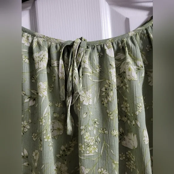Chaps - Womens Floral Green Gauzy Peasant Blouse - Size L - Picture 6 of 9
